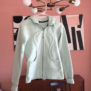 Used lululemon mint green scuba size 4
